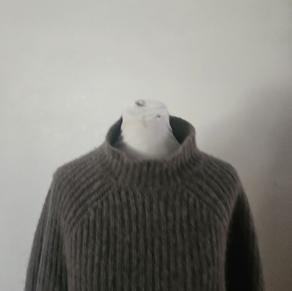 H&M Alpaca Wool Womens Sweater Gray Mwdium Wool - Picture 2 of 3